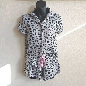 pj couture pajamas PJ Set Size Small, 2 Pieces Shorts Gray Leopard Cheetah